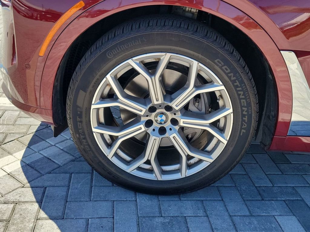 Used 2026 BMW X7 xDrive40i image 13