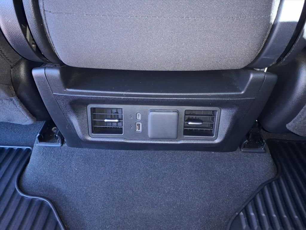 Used 2025 Chevrolet Silverado 1500 LT image 12