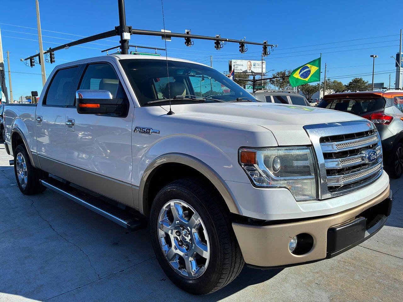 Used 2013 Ford F150 Lariat w/ Luxury Equipment Group image 3