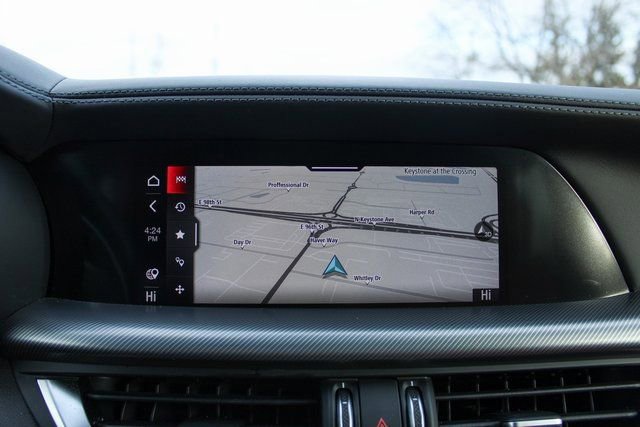 Used 2024 Alfa Romeo Stelvio Veloce image 21