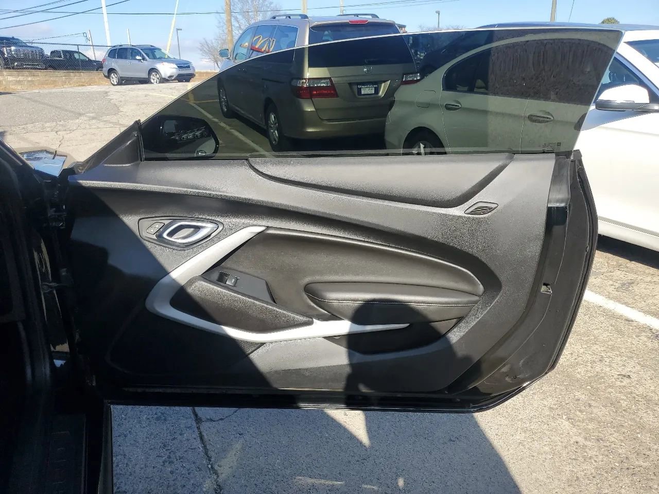 Used 2019 Chevrolet Camaro LT RWD image 15