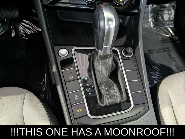 Used 2019 Volkswagen Jetta R-Line w/ R-Line Cold Weather Package image 26