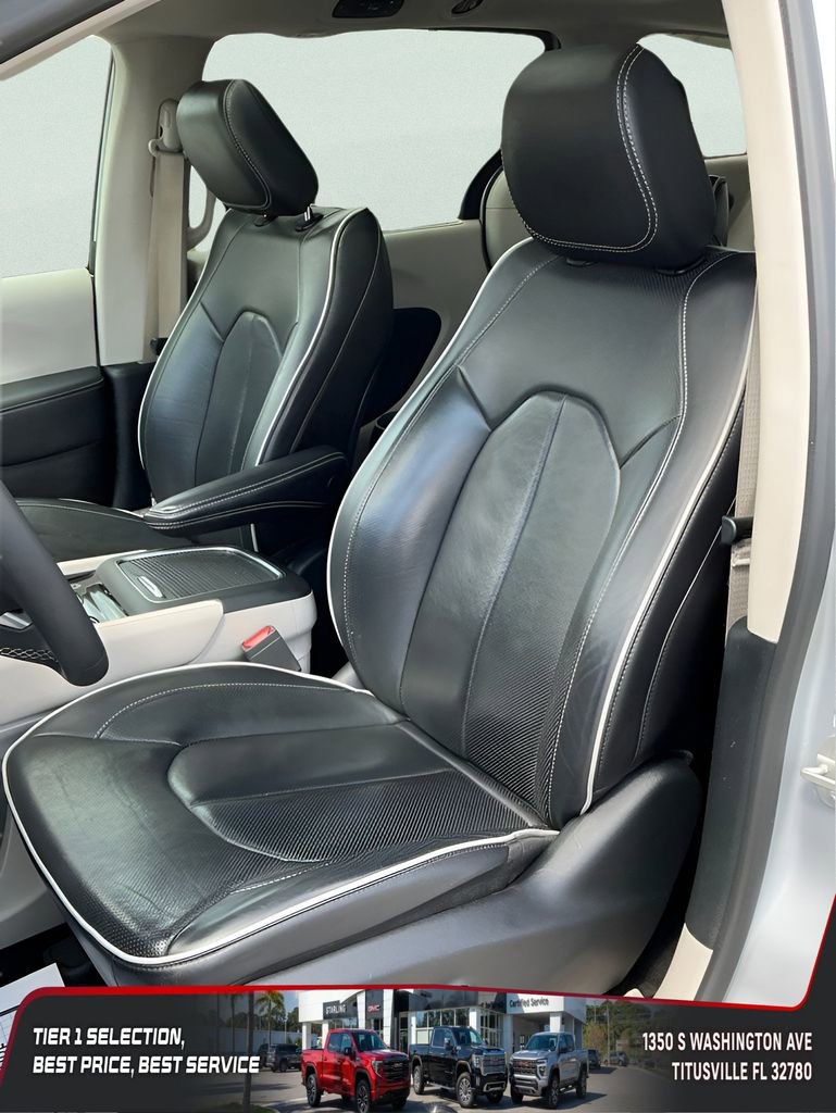 Used 2024 Chrysler Pacifica Limited image 20