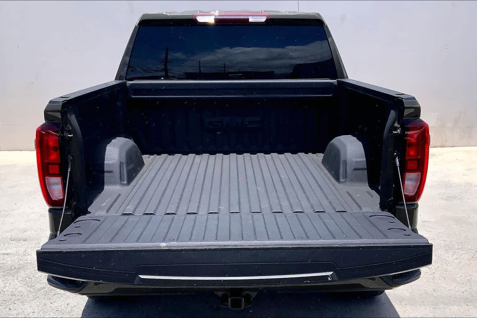 Used 2023 GMC Sierra 1500 Elevation RWD image 19