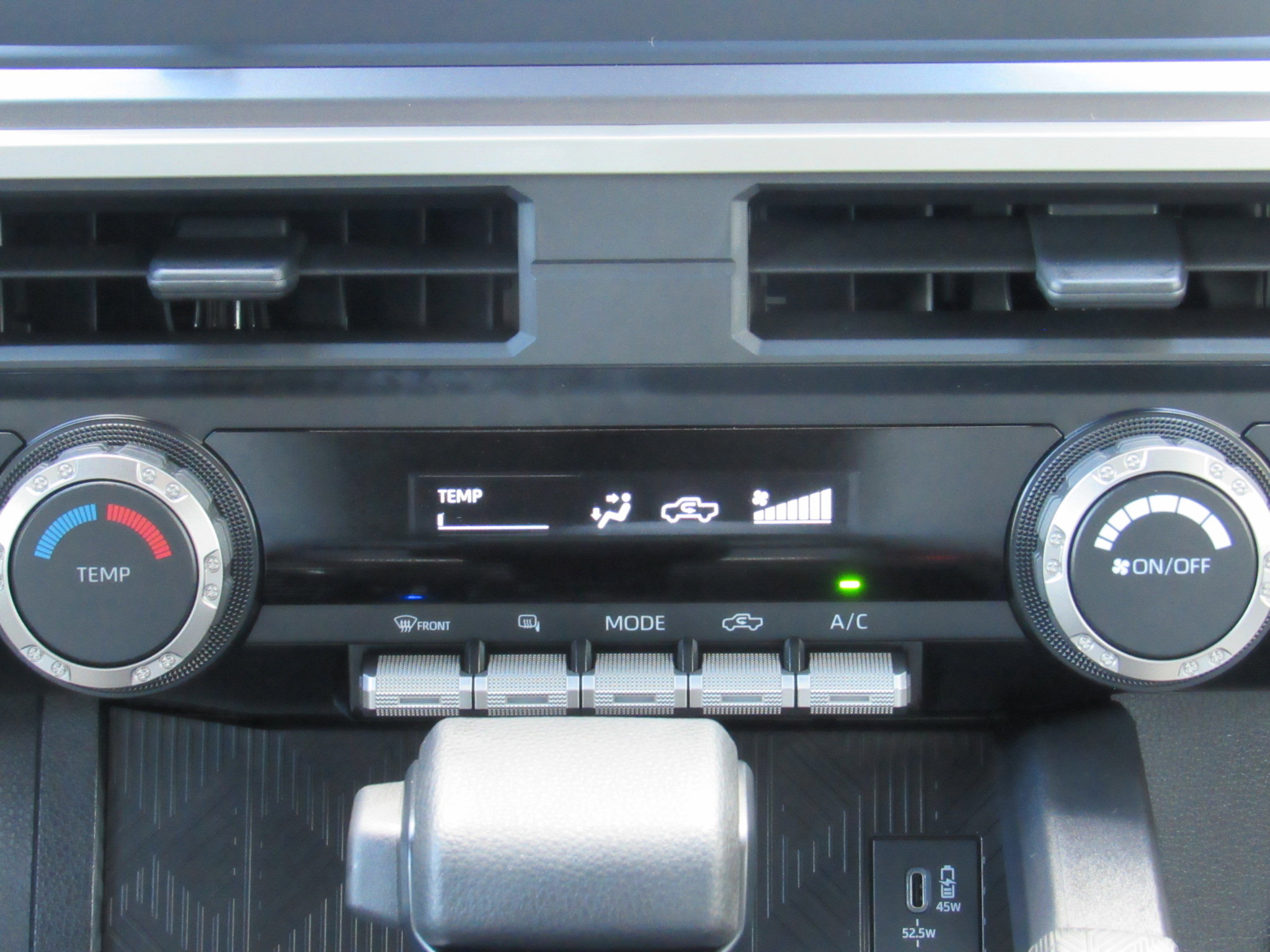 Used 2025 Toyota Tacoma SR5 image 17