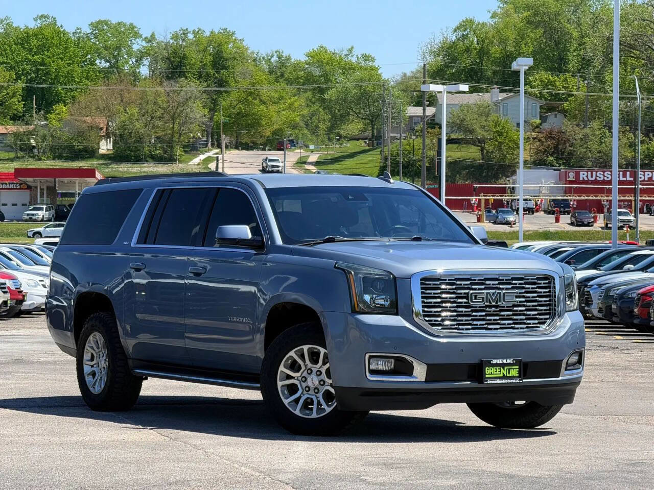 Used 2016 GMC Yukon XL SLT AWD/4WD image 1