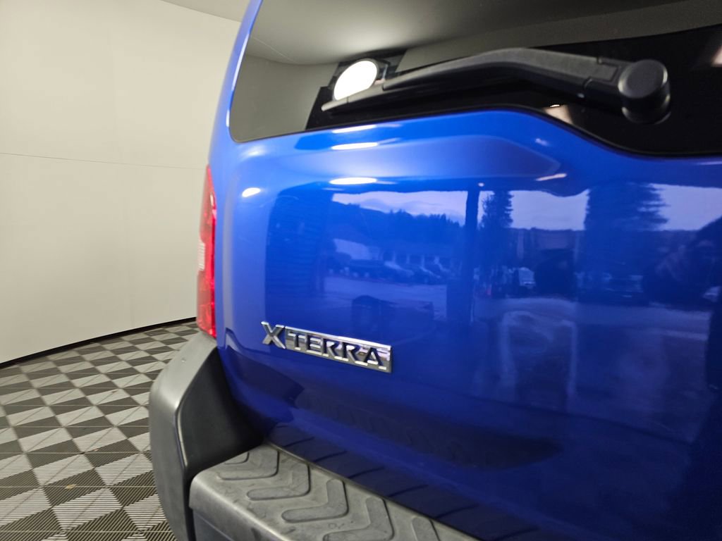 Used 2015 Nissan Xterra S image 16