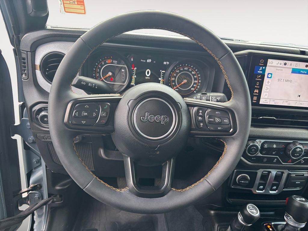 Used 2024 Jeep Wrangler Sport S image 15