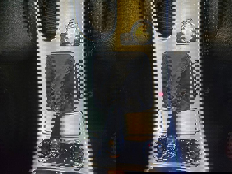 Used 2014 Mercedes-Benz SLK 250 image 15