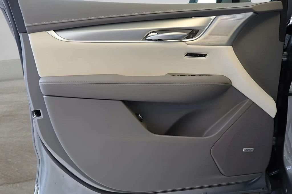 Used 2025 Cadillac XT5 Premium Luxury w/ Technology Package FWD image 26