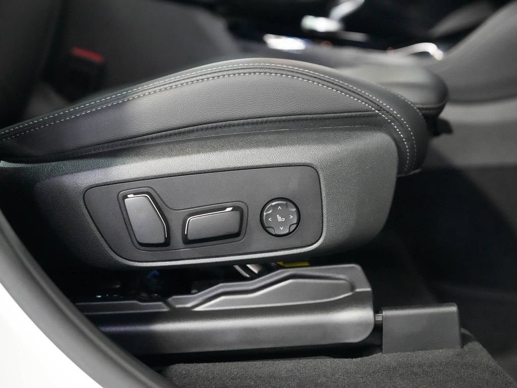 Used 2024 BMW X4 M40i AWD/4WD image 39