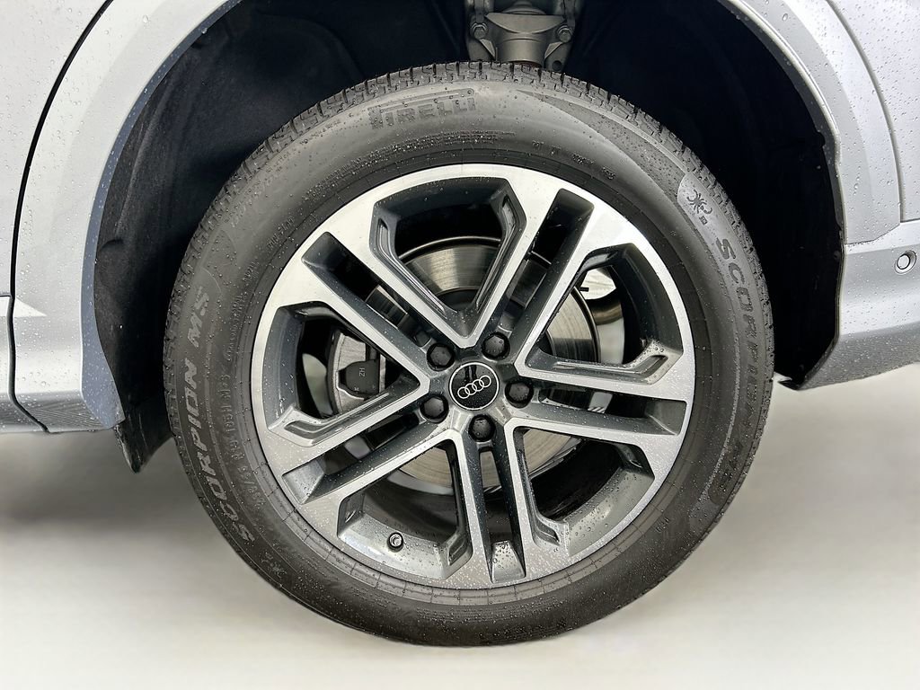Certified 2025 Audi Q5 Premium Plus w/ Premium Plus image 31