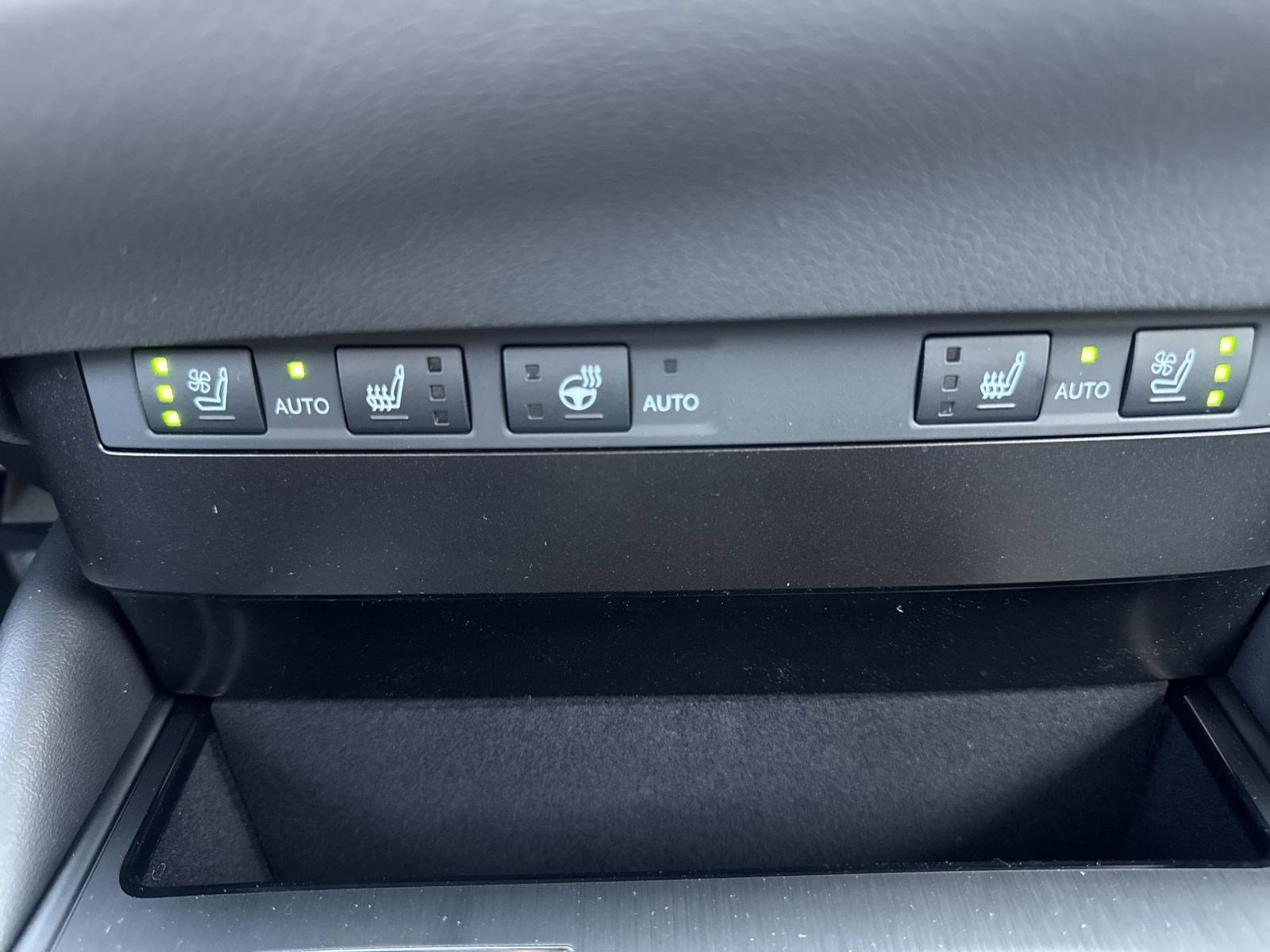 New 2025 Lexus ES 350 w/ Premium Package image 26