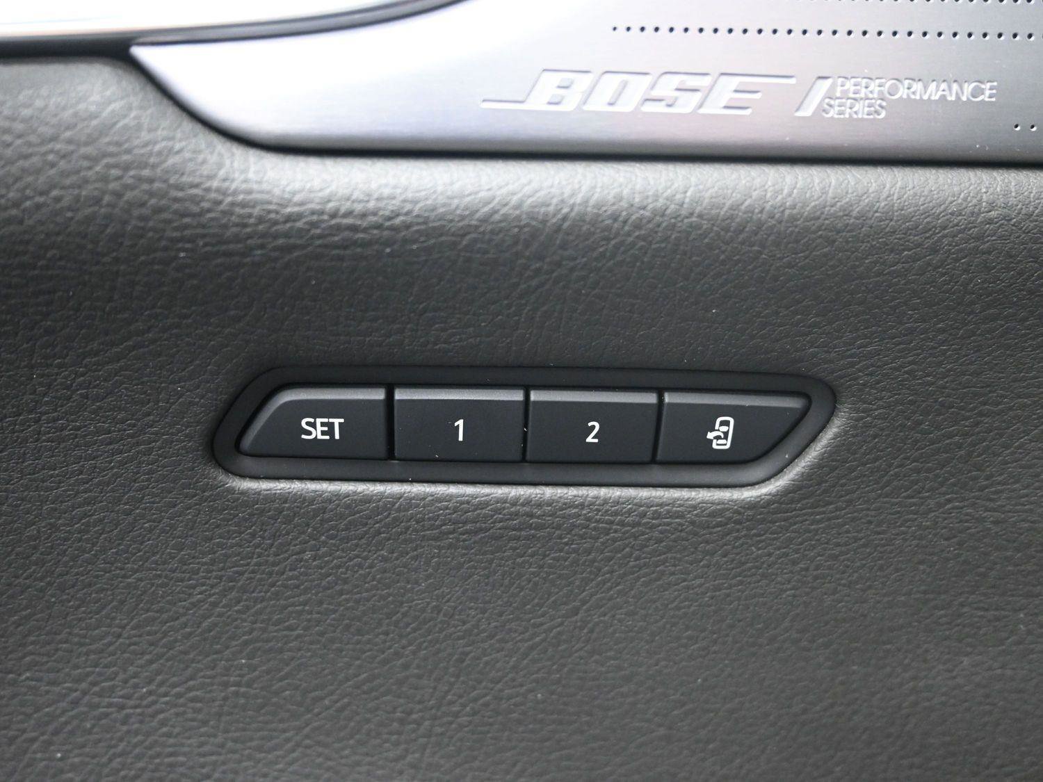 Used 2020 Cadillac XT6 Premium Luxury image 27