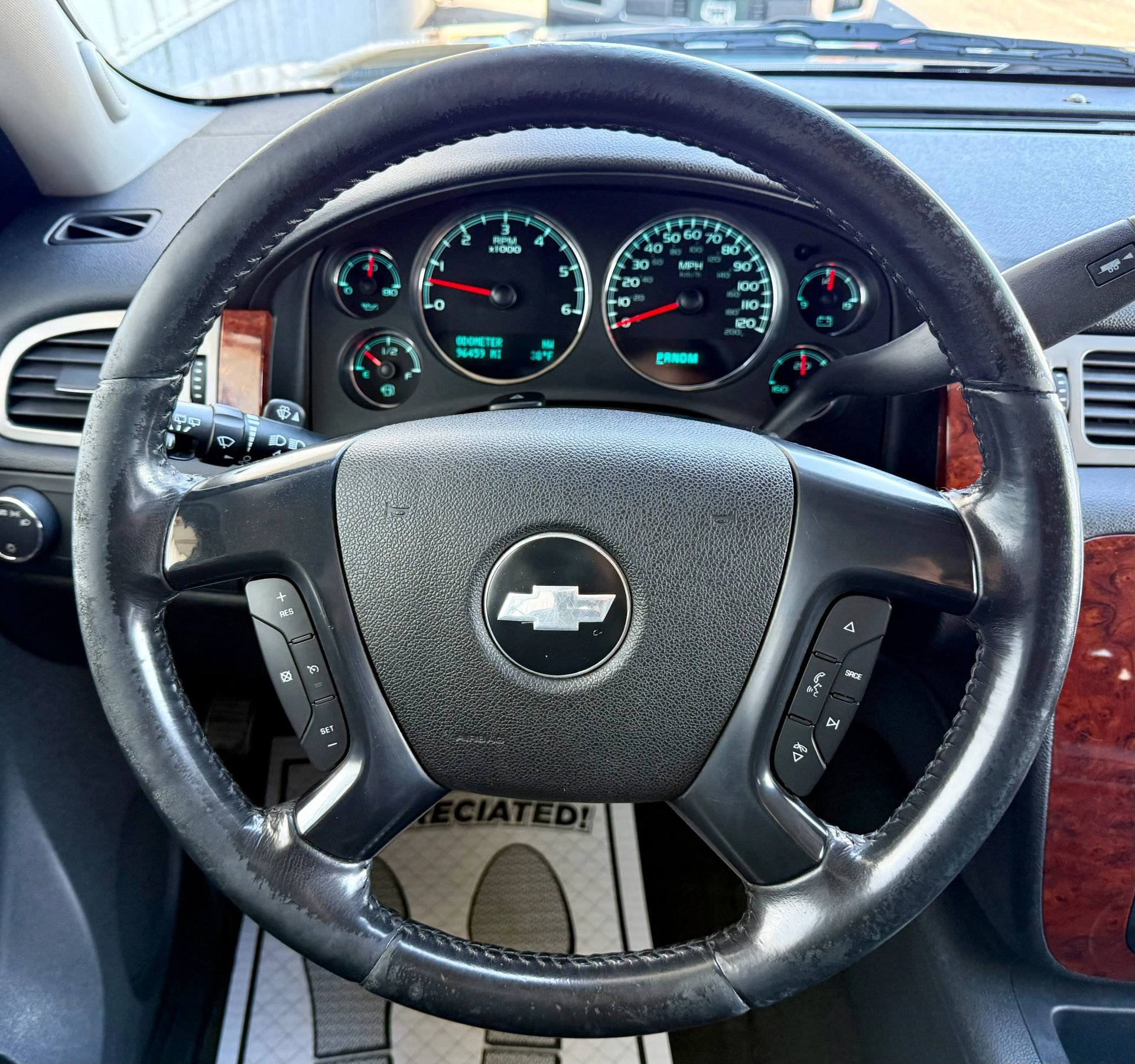 Used 2010 Chevrolet Suburban LS w/ Interior Plus Package AWD/4WD image 17