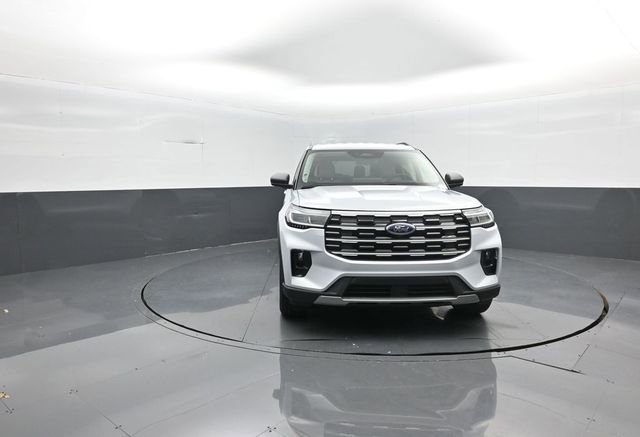 New 2026 Ford Explorer Active w/ Active Comfort Package image 2