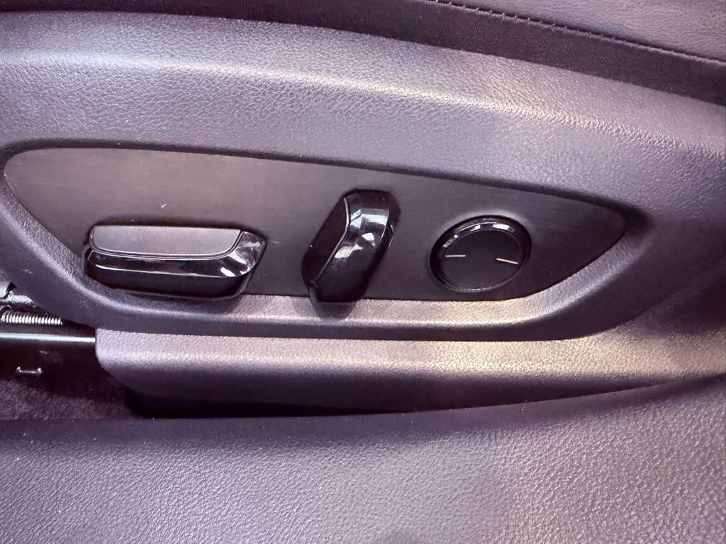 Certified 2024 Lexus ES 350 w/ Premium Package image 19