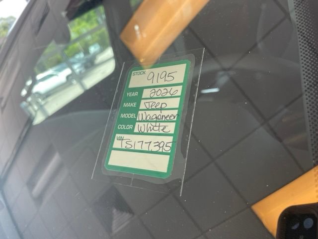 Certified 2022 Jeep Grand Cherokee L Overland AWD/4WD image 40