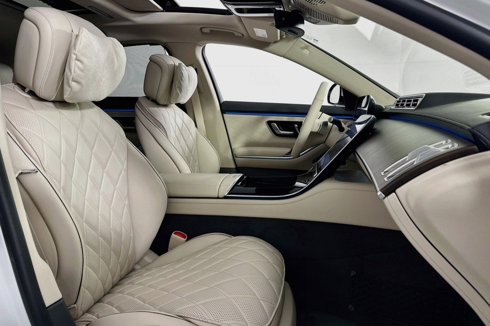 New 2026 Mercedes-Benz S 580e 4MATIC Sedan image 6