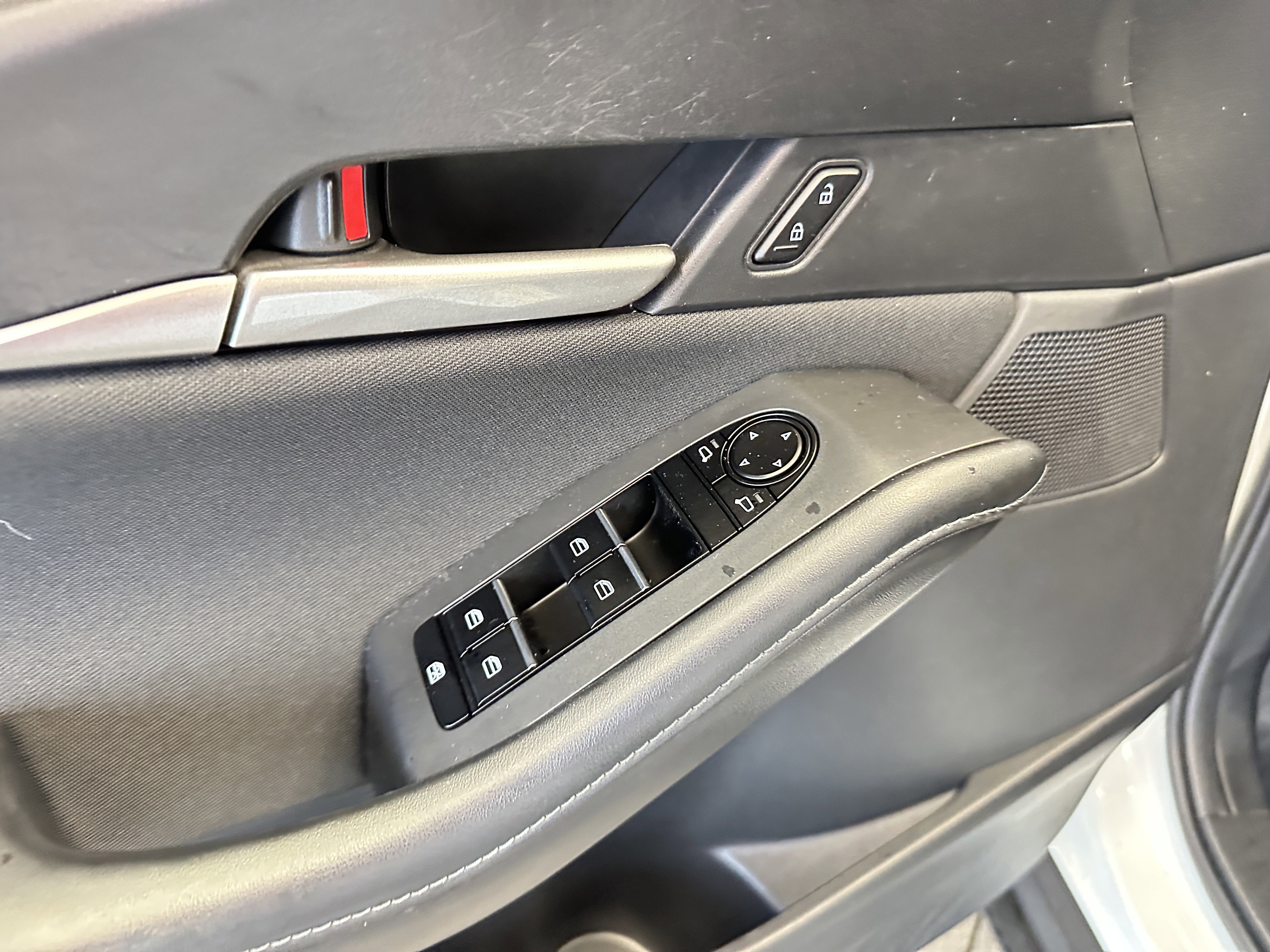 Certified 2023 MAZDA CX-30 AWD 2.5 S image 25