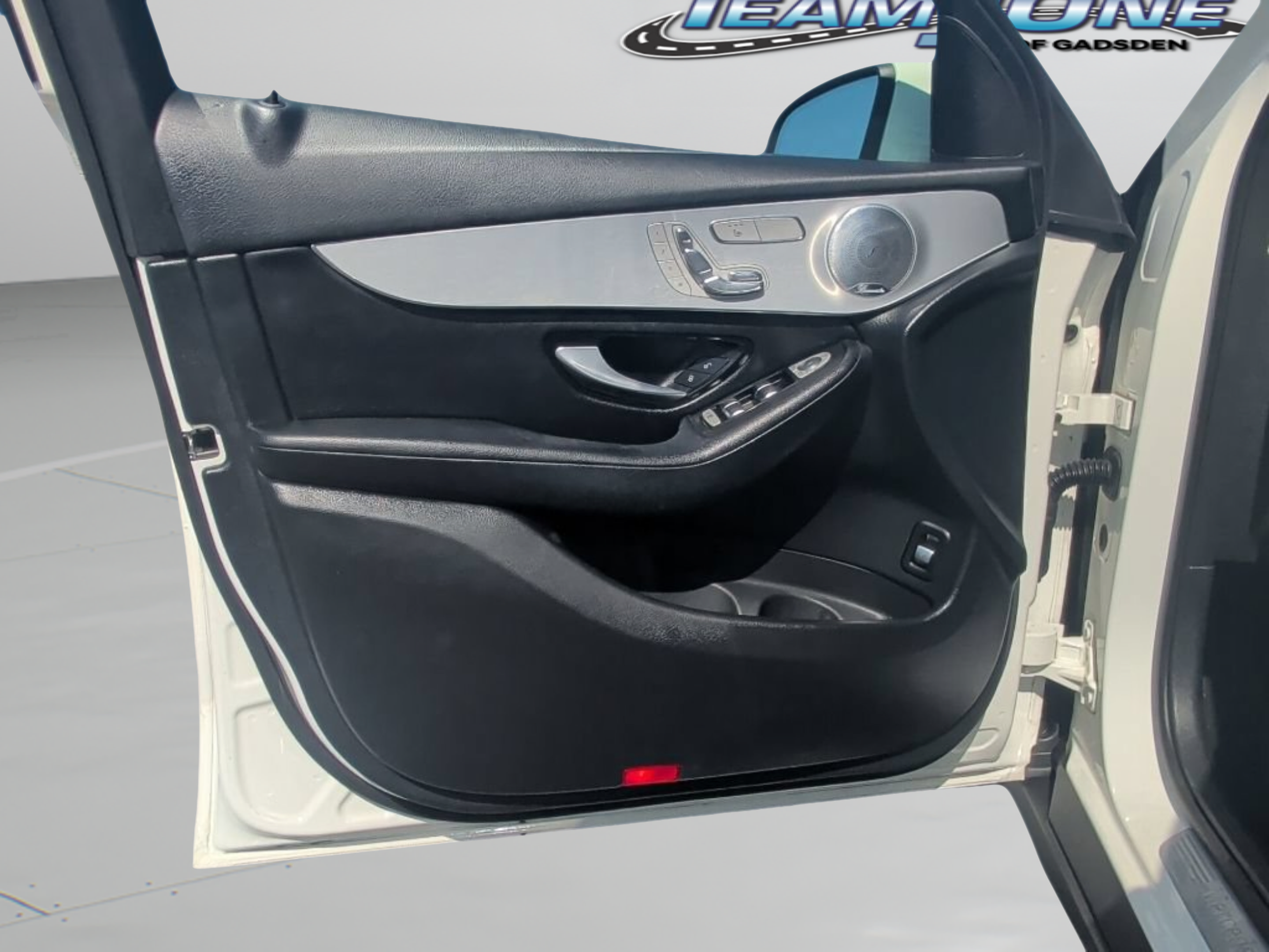 Used 2019 Mercedes-Benz GLC 300 image 26