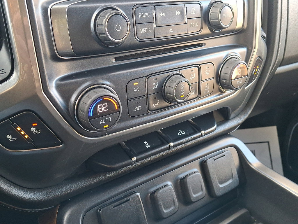 Used 2018 Chevrolet Silverado 1500 LTZ image 29