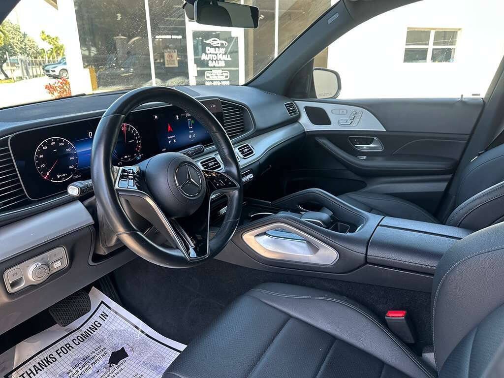 Used 2024 Mercedes-Benz GLE 450e 4MATIC image 17