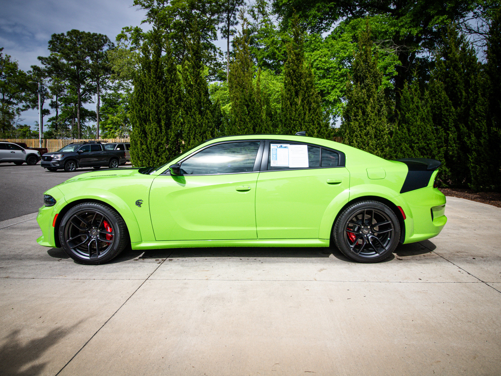 Used 2023 Dodge Charger SRT Hellcat w/ Harman/Kardon Audio Group RWD image 7