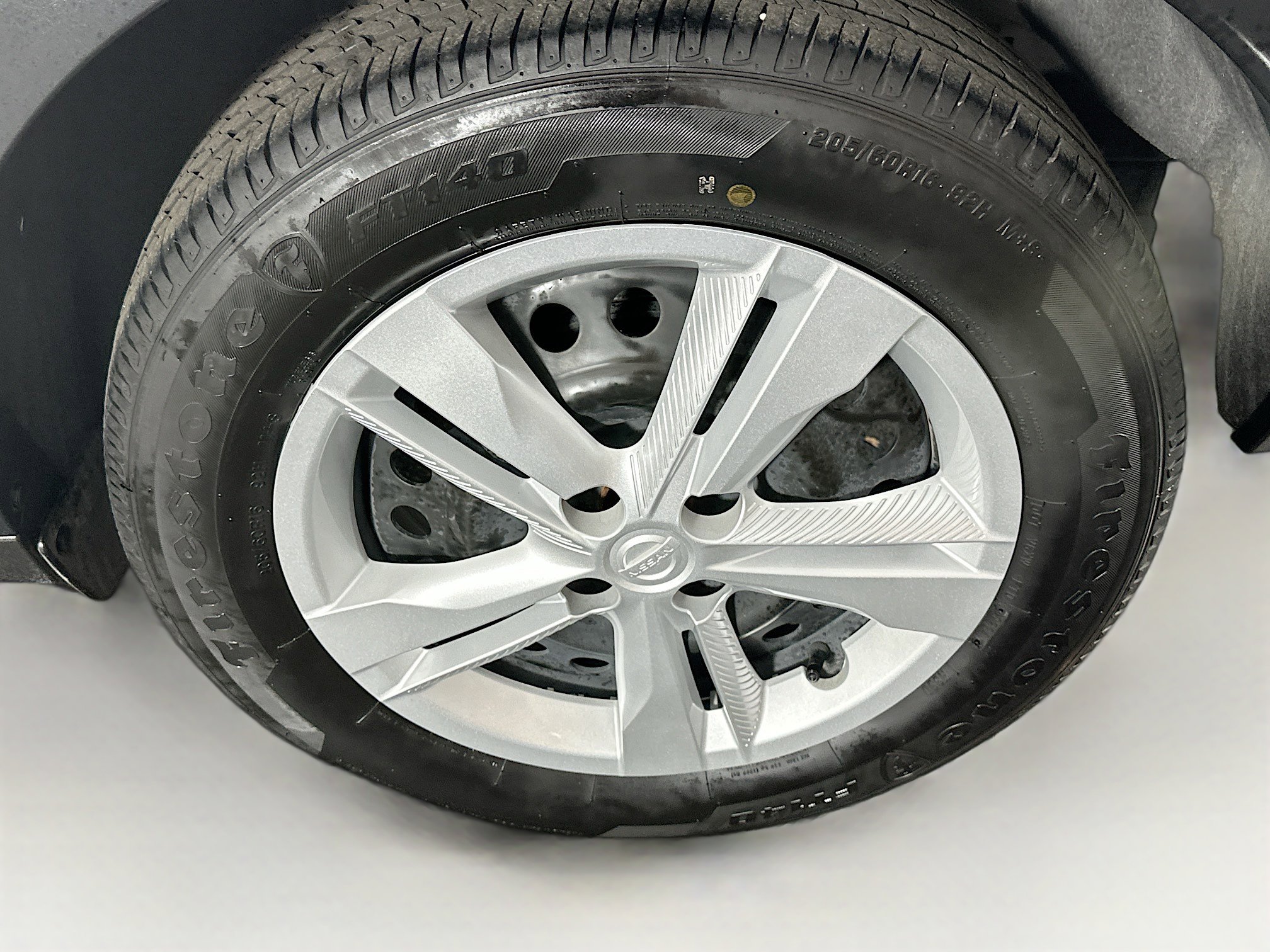 Used 2024 Nissan Kicks S image 11