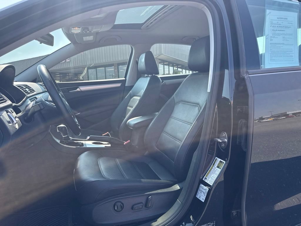 Used 2019 Volkswagen Passat 2.0T Wolfsburg FWD image 9
