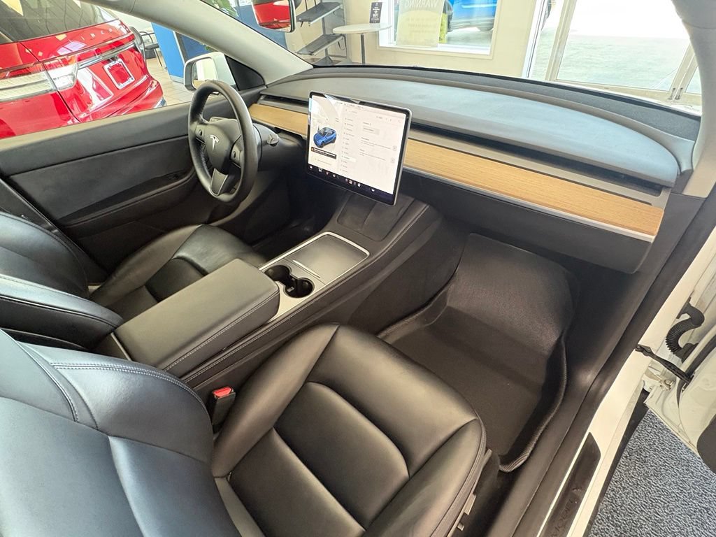 Used 2022 Tesla Model Y Performance AWD/4WD image 34