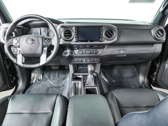 Used 2023 Toyota Tacoma TRD Off-Road w/ TRD Premium Off Road Package AWD/4WD image 33