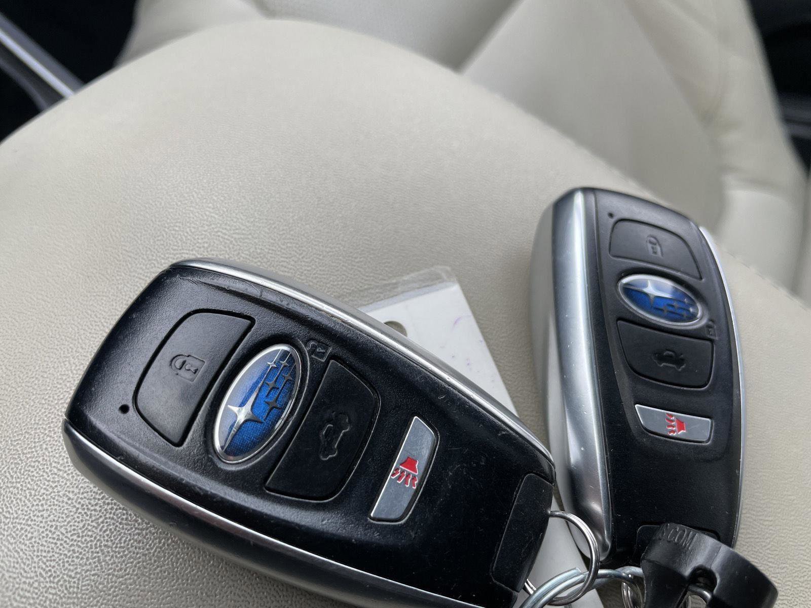 Used 2022 Subaru Ascent Limited w/ Technology Package image 35