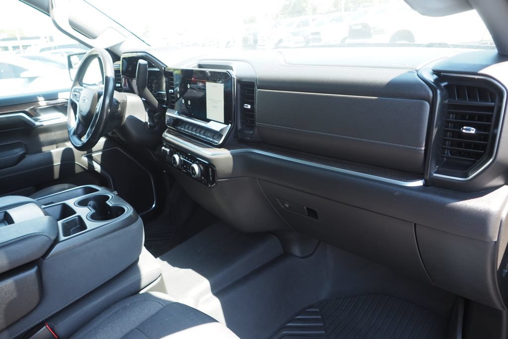 Used 2022 Chevrolet Silverado 1500 RST AWD/4WD image 21