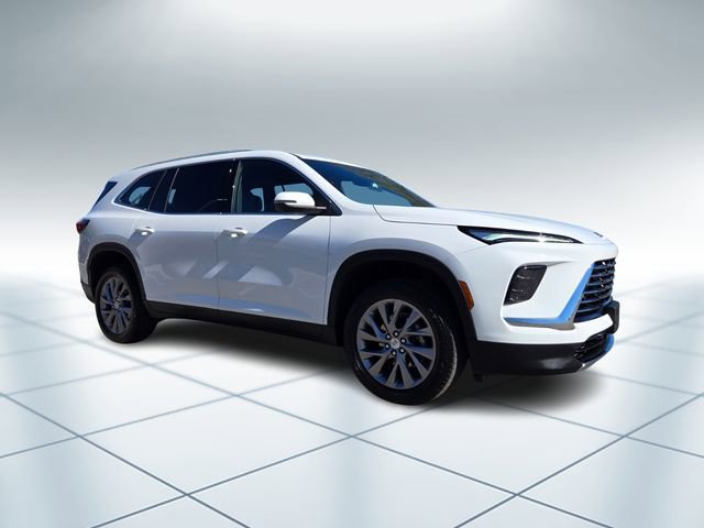 Used 2025 Buick Enclave Preferred FWD image 2
