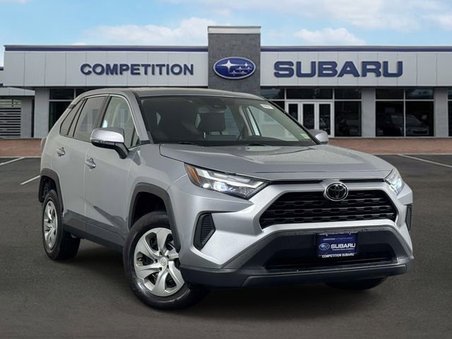 Used 2023 Toyota RAV4 LE AWD/4WD image 1