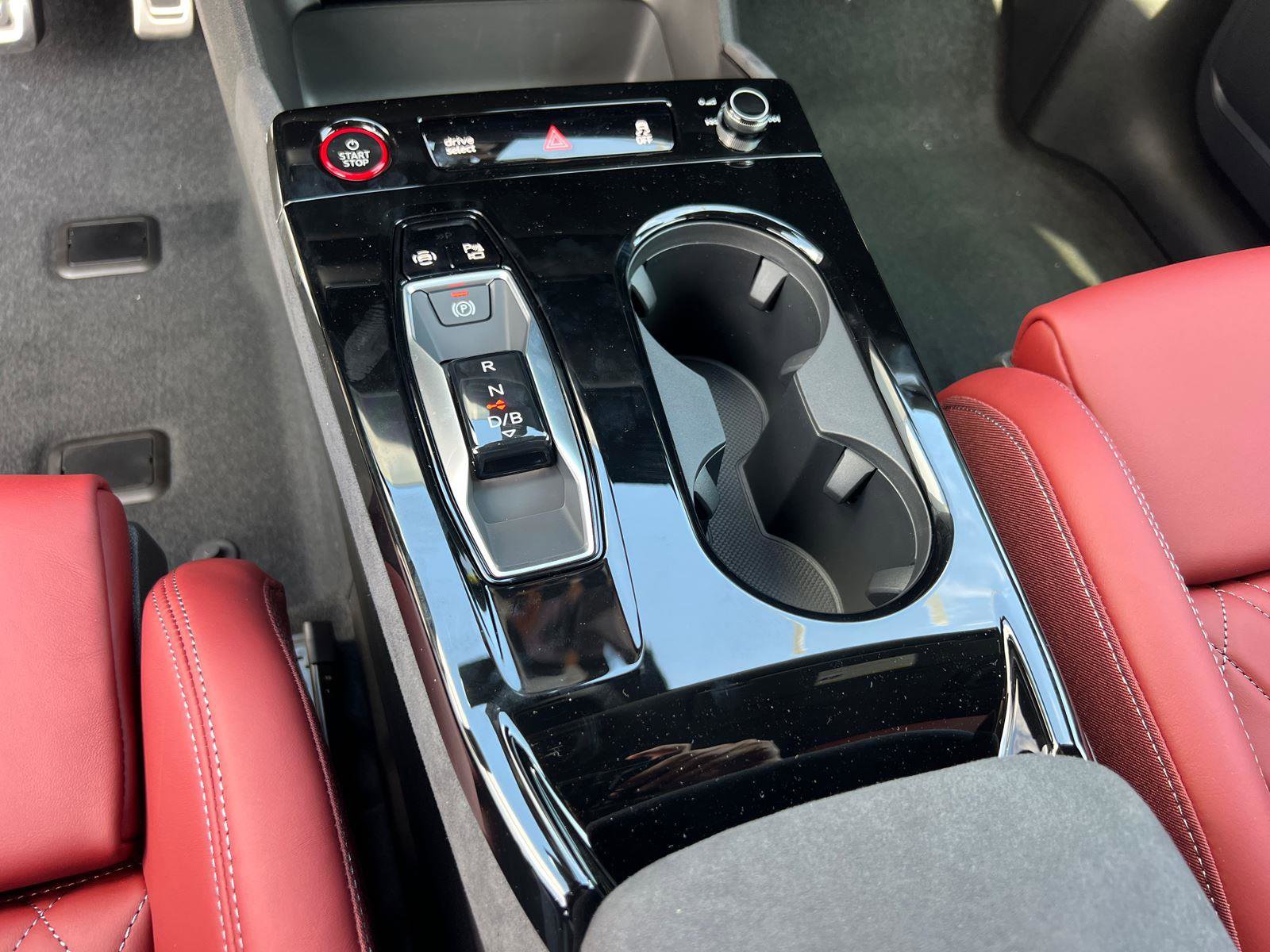 New 2025 Audi SQ6 e-tron Prestige image 25