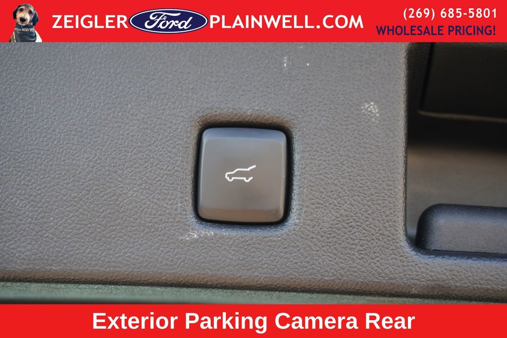 Used 2024 Ford Escape Platinum image 11