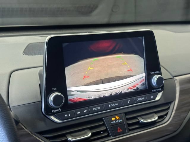 Used 2024 Nissan Altima 2.5 SV FWD image 28