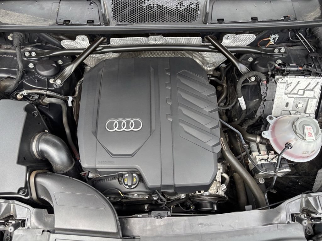 Used 2023 Audi Q5 2.0T Premium w/ Convenience Package AWD/4WD image 10