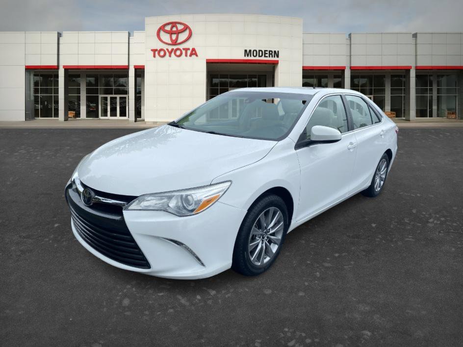 Used 2017 Toyota Camry XLE w/ Moonroof Package