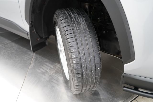 Used 2022 Toyota RAV4 LE image 66