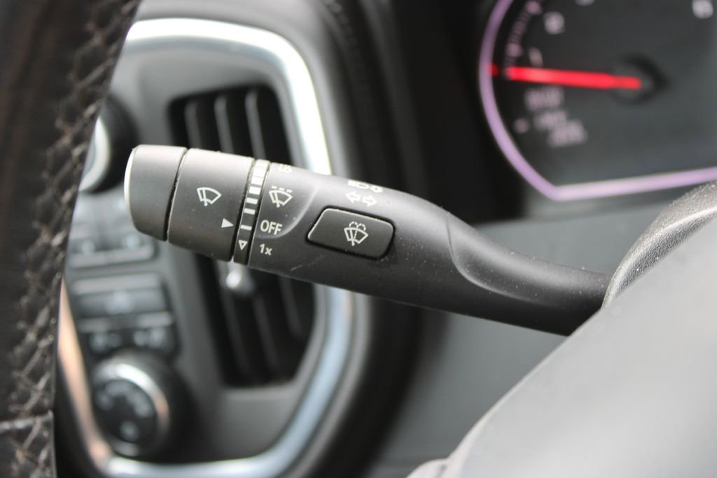 Used 2021 Chevrolet Silverado 1500 LT w/ Z71 Off-Road Package image 39