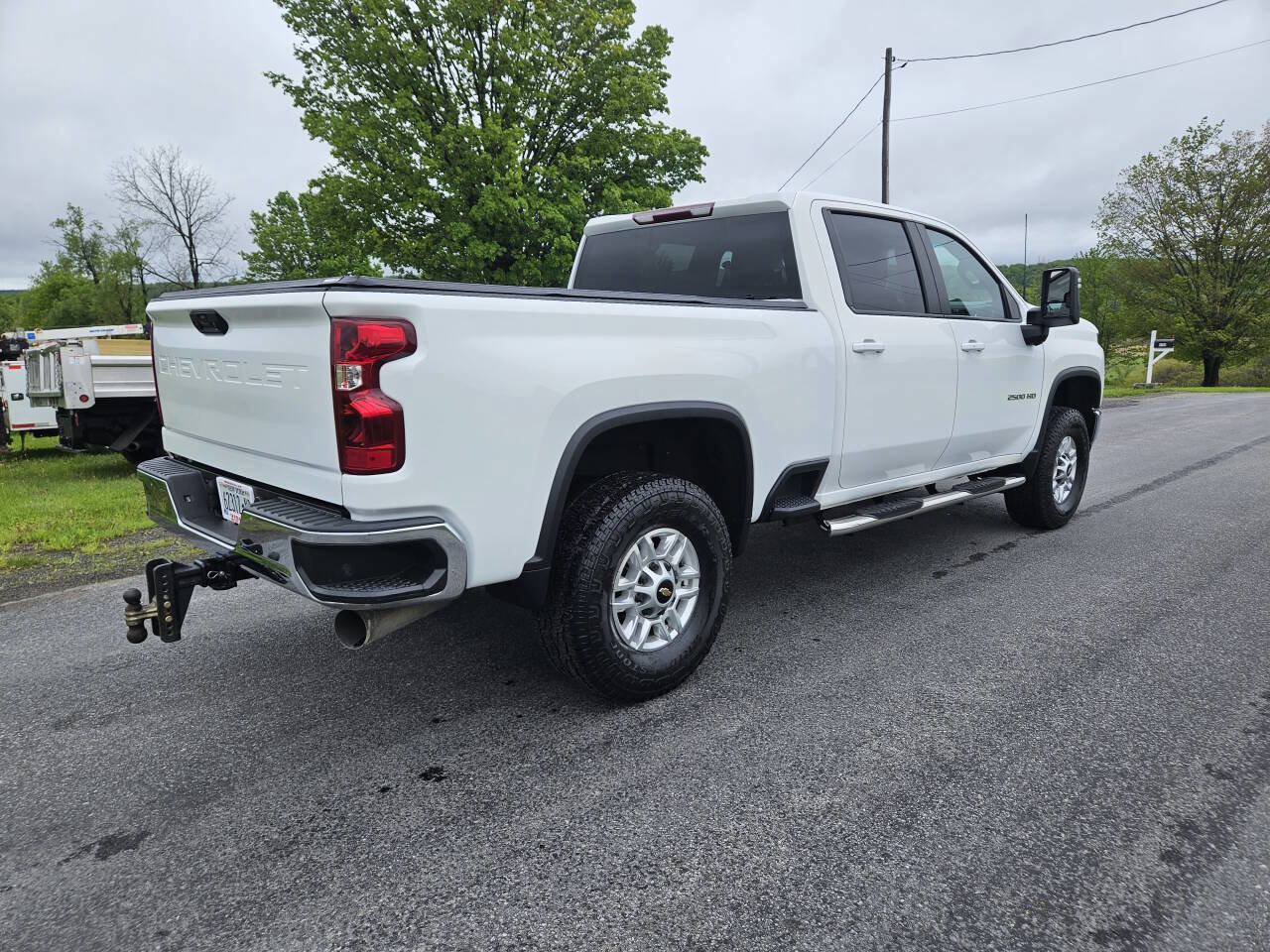 Used 2022 Chevrolet Silverado 2500 LT w/ Convenience Package image 6