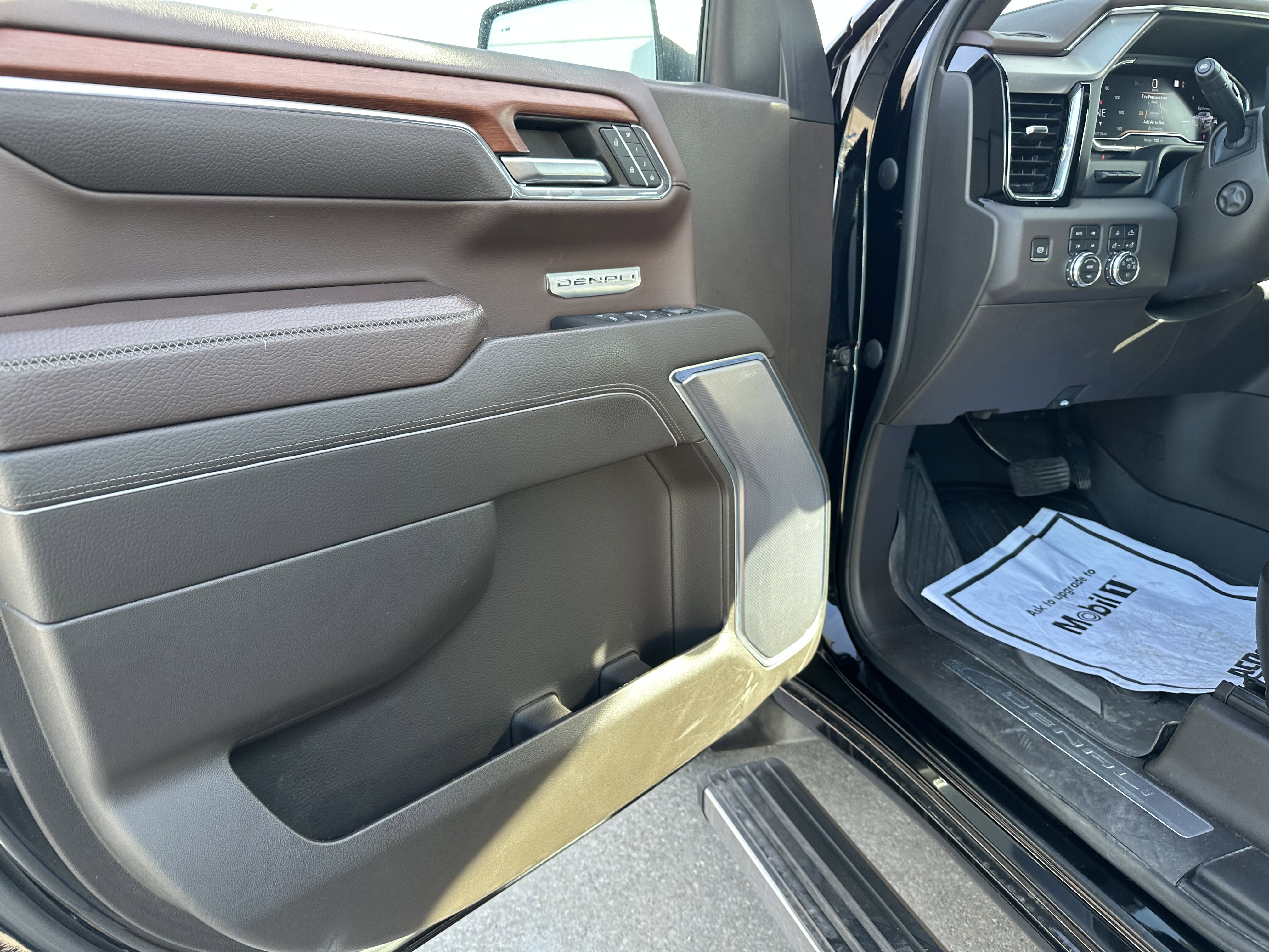 Used 2023 GMC Sierra 1500 Denali w/ Denali Reserve Package image 15