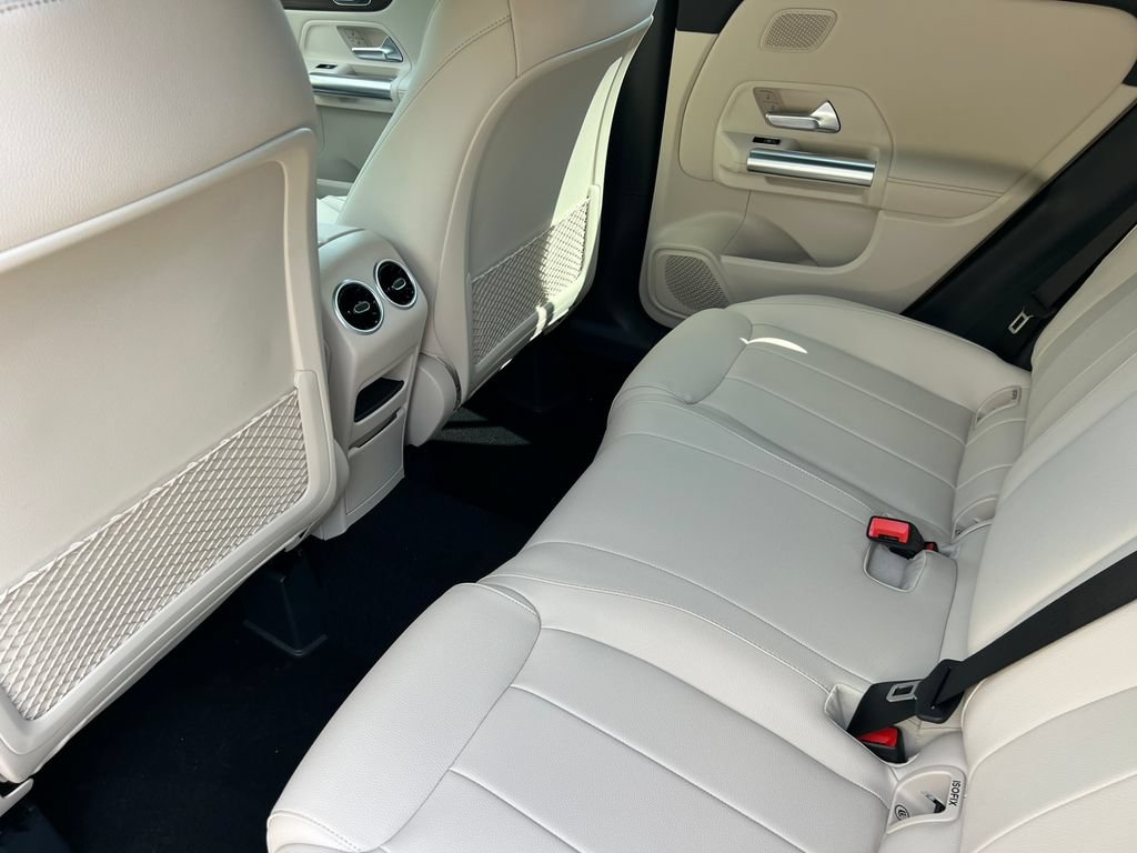 New 2026 Mercedes-Benz GLA 250 4MATIC image 34