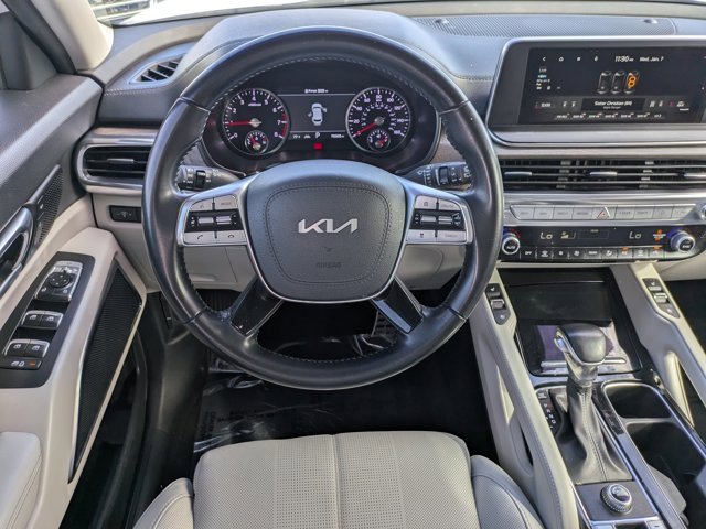 Used 2022 Kia Telluride SX w/ Towing Package image 12