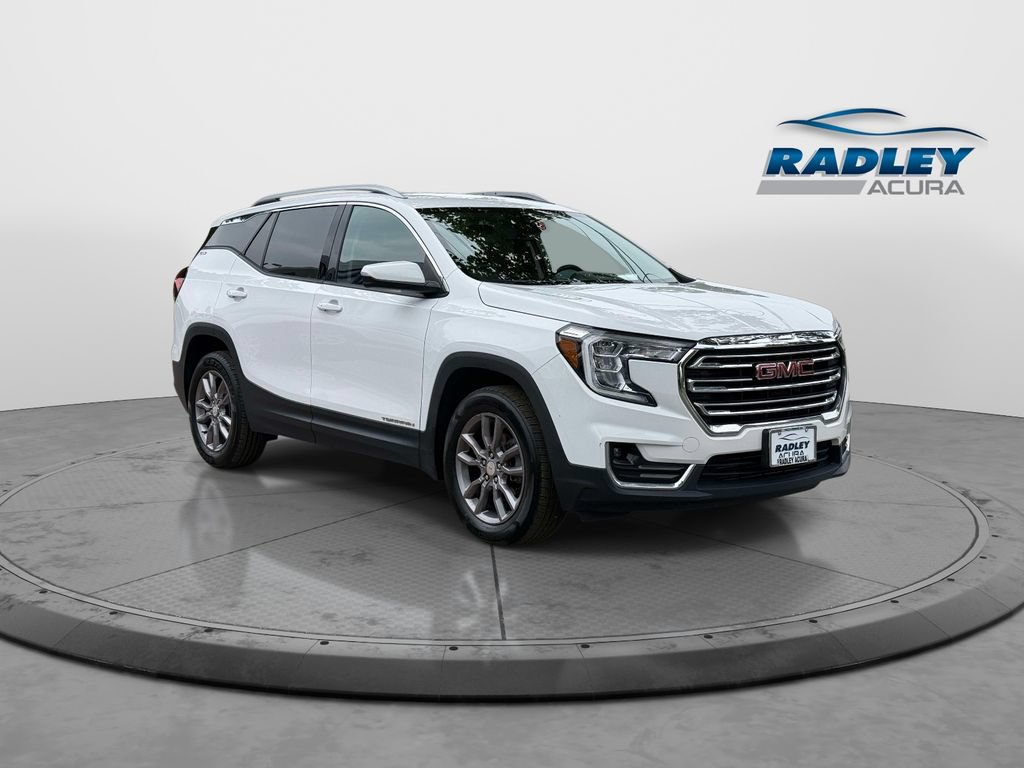 Used 2023 GMC Terrain SLT AWD/4WD image 1