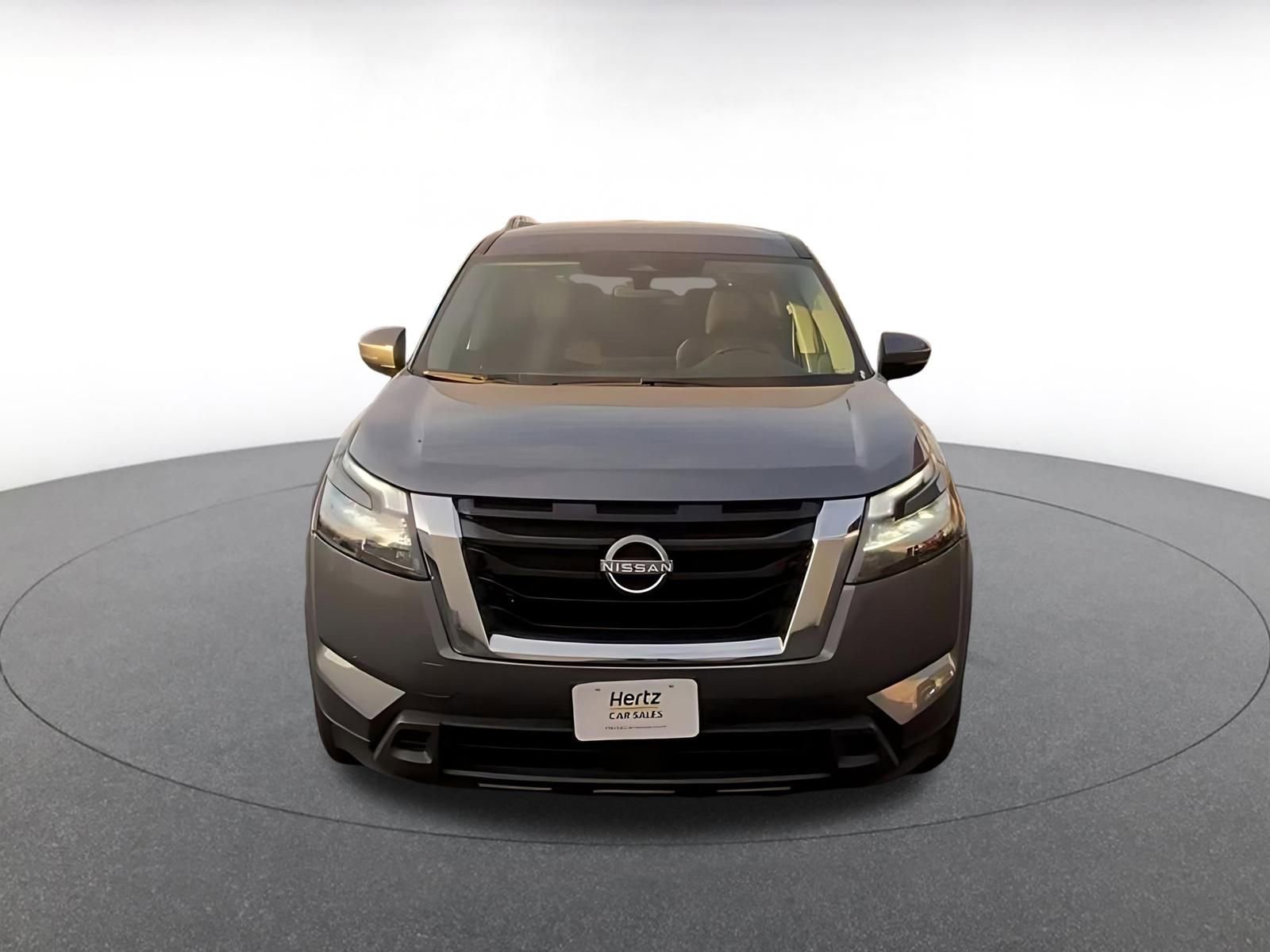 Used 2025 Nissan Pathfinder SV FWD image 4