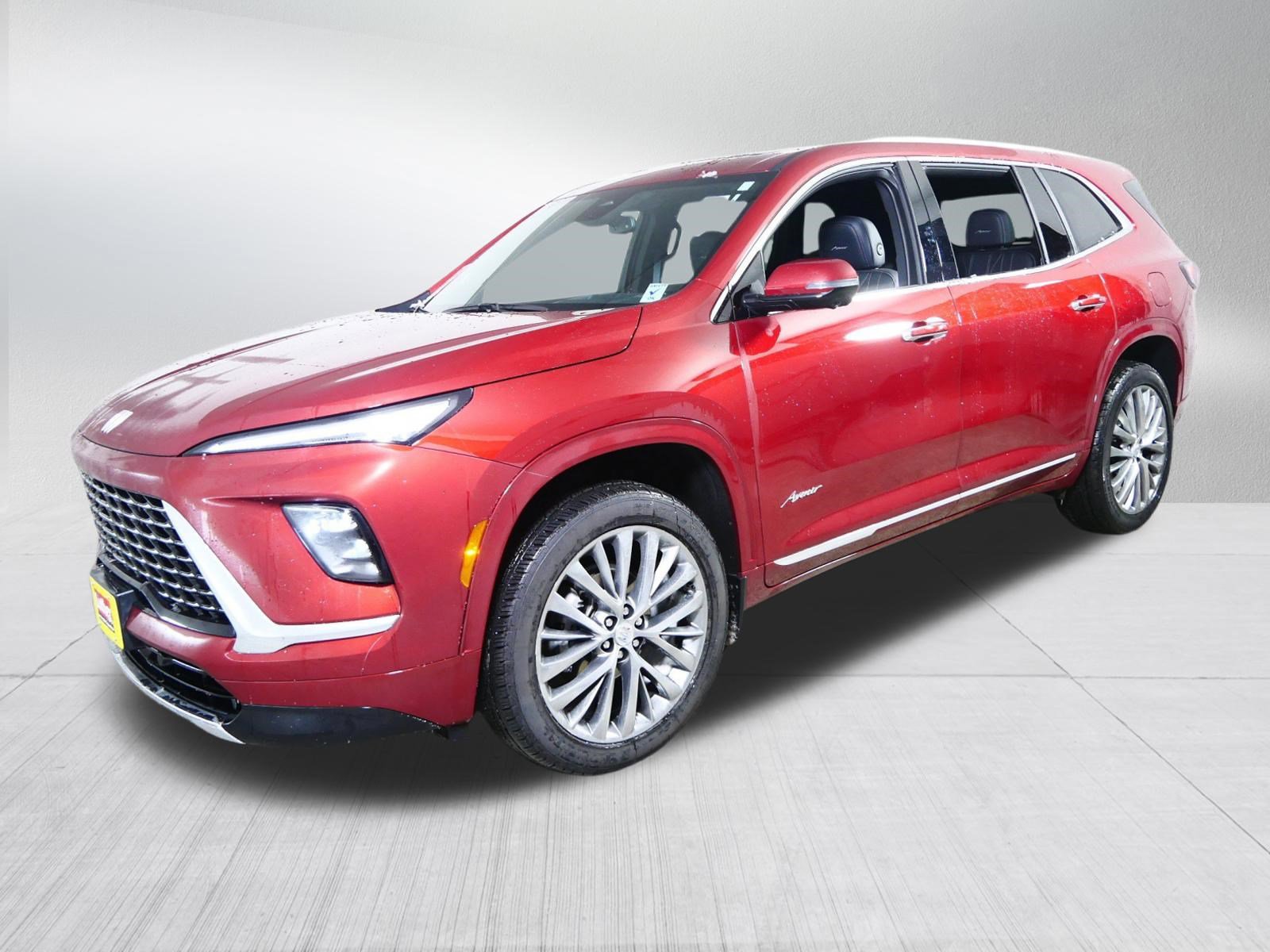 Used 2025 Buick Enclave Avenir w/ Trailering Package, 5000 lbs. image 3